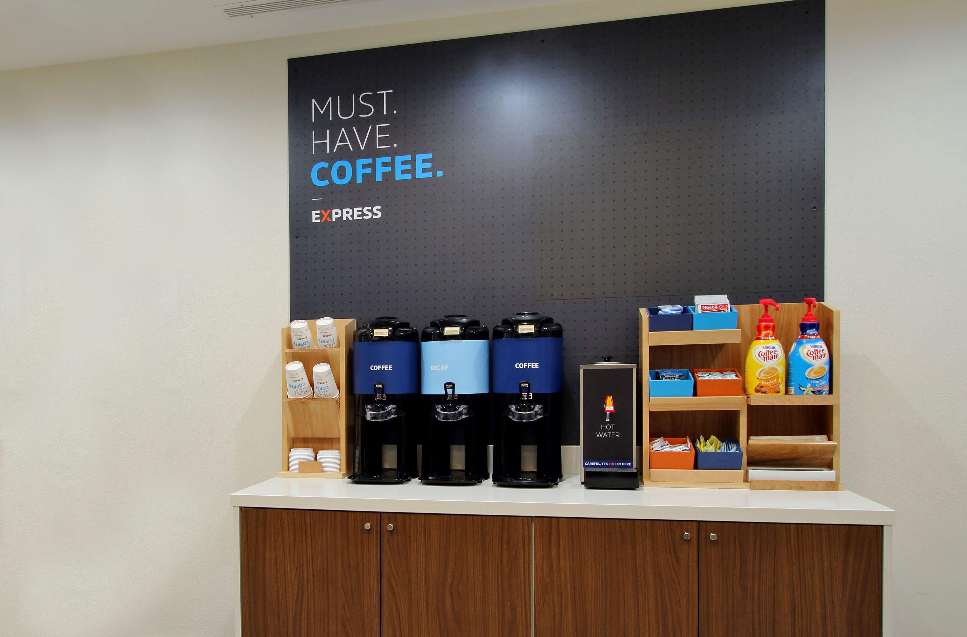 Holiday Inn Express And Suites Montgomery By Ihg Bagian luar foto